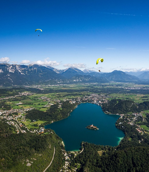 Paragliding Bled experience will be fun, safe, and mesmerising
